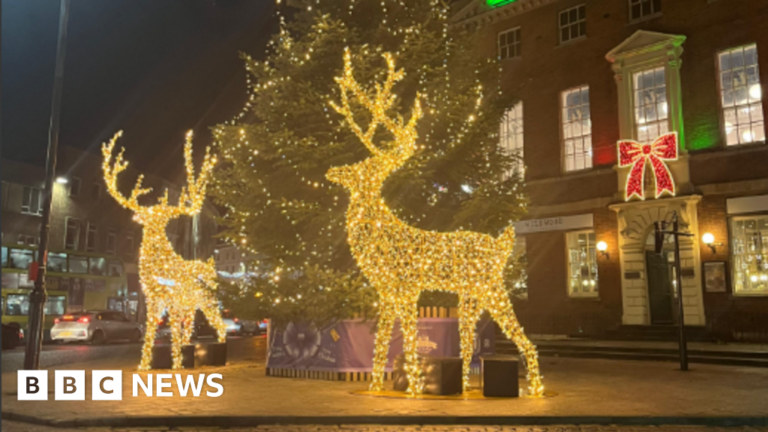 Read more about the article Free Christmas parking ‘a nice surprise’ say Taunton shopkeepers