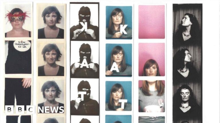 Read more about the article Devon artist celebrates 100 years of photo booths