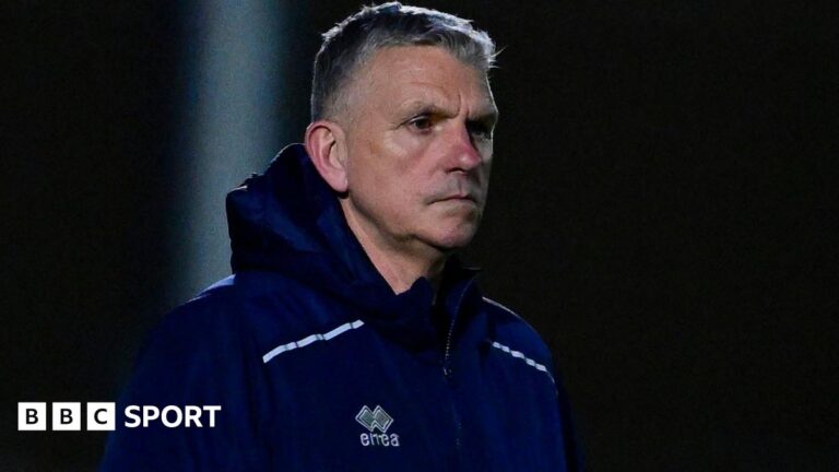 Read more about the article John Askey: Truro City boss frustrated as mistakes cost side again