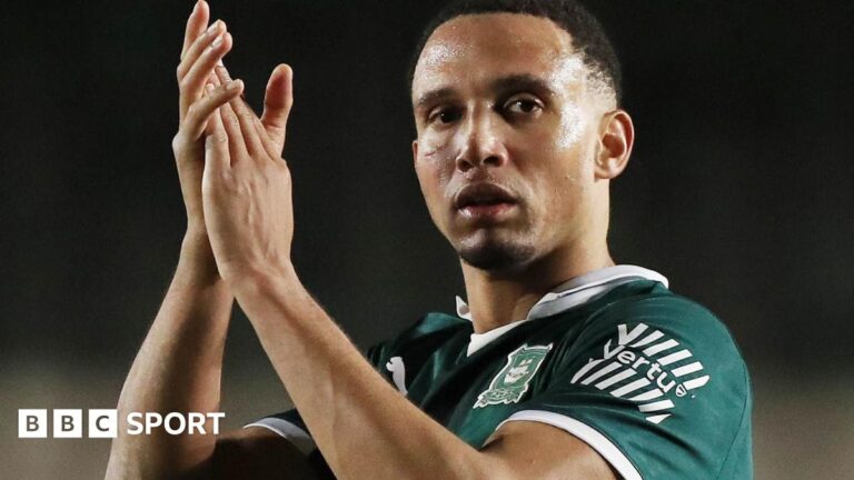 Read more about the article Brendan Galloway: Plymouth Argyle defender unused sub in Zimbabwe Afcon opener
