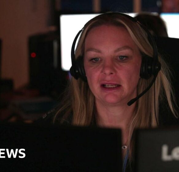 Devon and Cornwall Police make Christmas 999 call plea