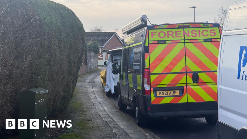 You are currently viewing Teenage boy arrested in Worle on suspicion of murdering girl, 9