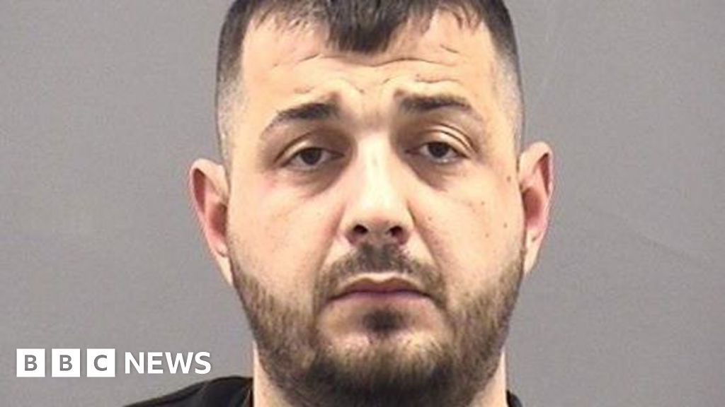 You are currently viewing People smuggler pleads guilty after Albanians stopped in Belgium