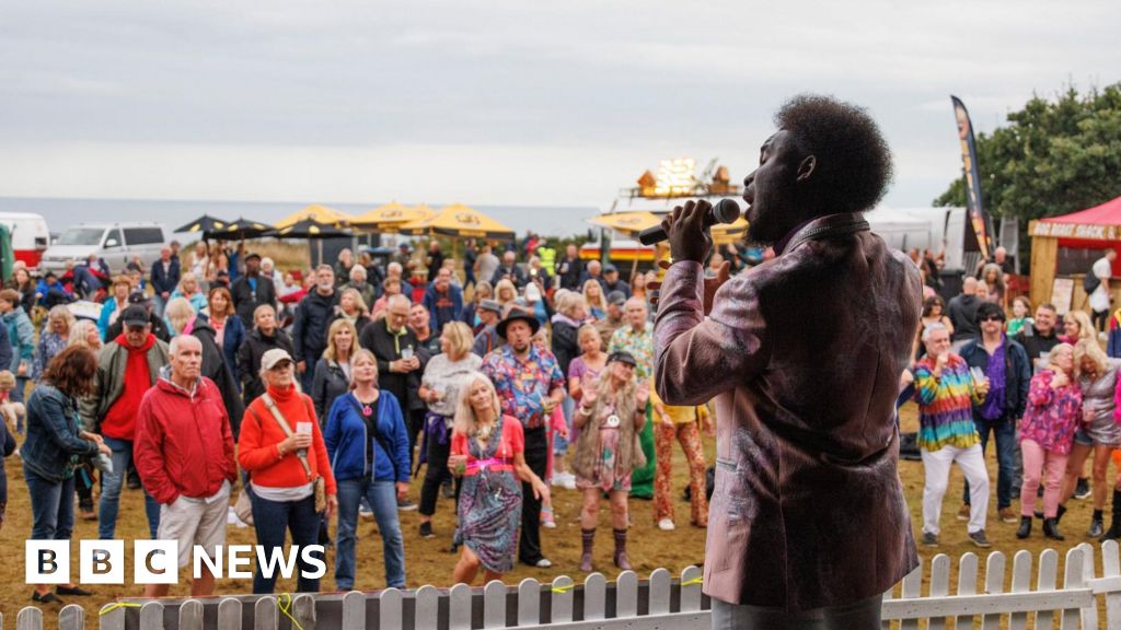 You are currently viewing Cliff Top Festival plans scaled back after Highcliffe objections