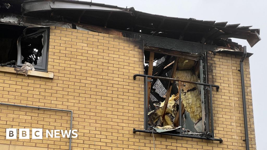 You are currently viewing ‘Awful situation’ as people unable to return home after fire