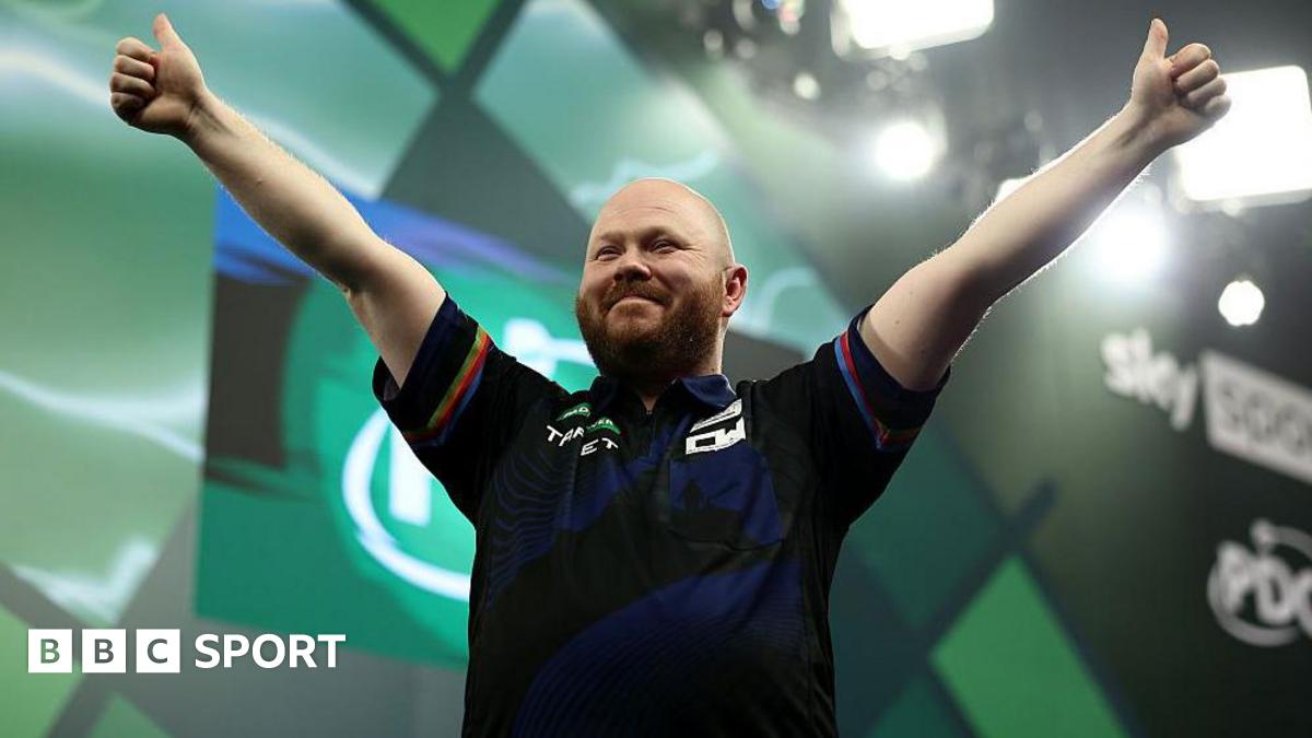 You are currently viewing Justin Hood close to ‘dream’ goal of opening Chinese restaurant after PDC World Championship run