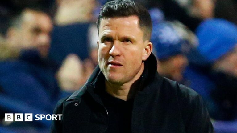 Read more about the article Gary Caldwell: Exeter City boss frustrated after Bolton Wanderers loss