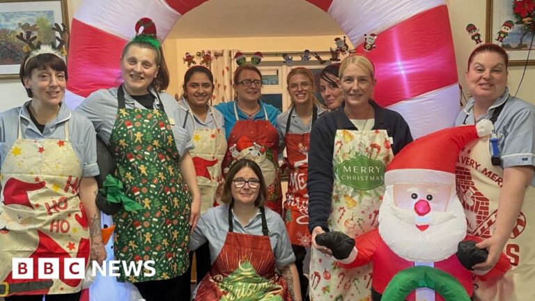 Read more about the article 'Storm surge' and 'Christmas banquet'