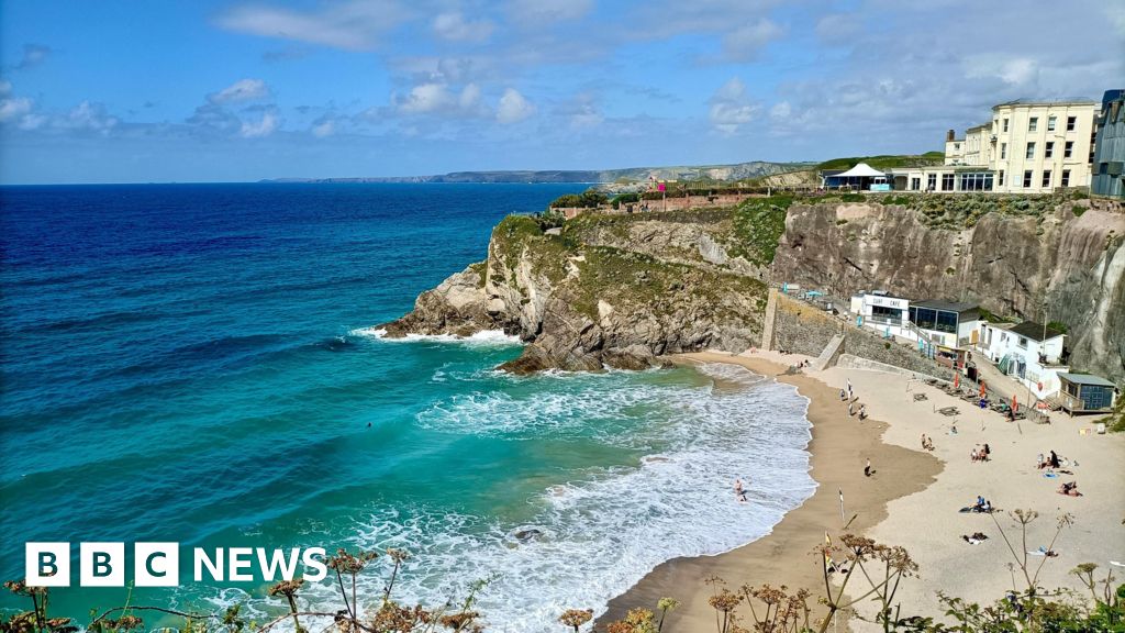 You are currently viewing South West had unusually warm weather in 2025