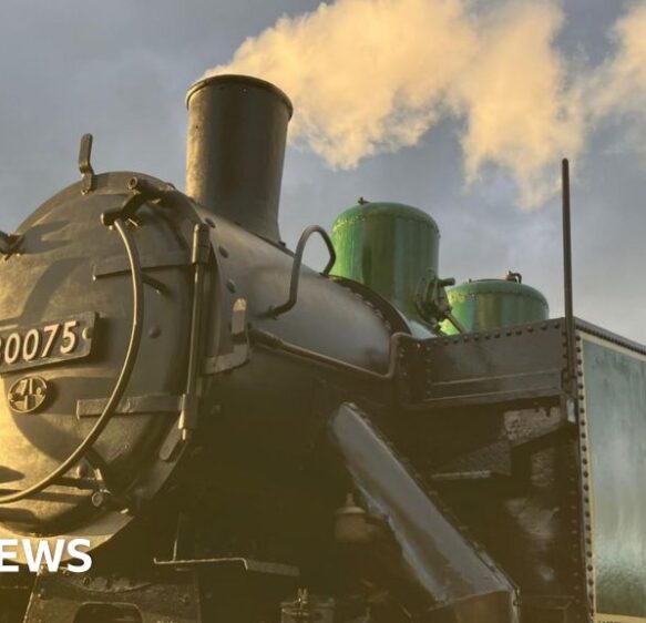 Steam loco makes debut at Shillingstone after 10-year restoration