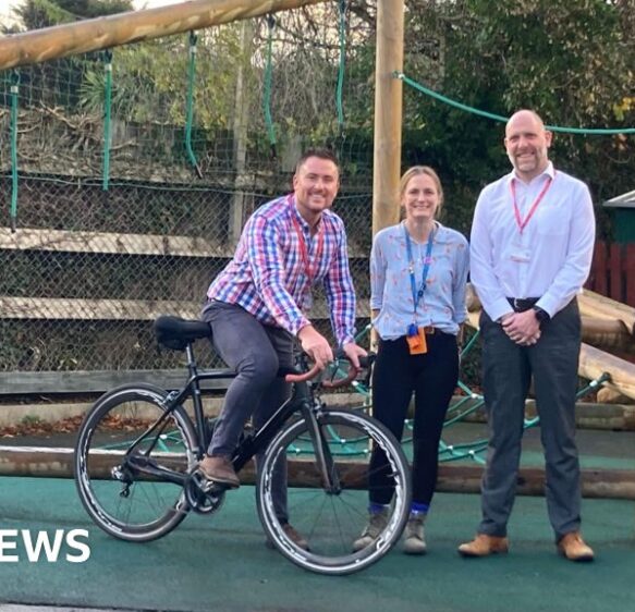 Teachers cycle to support community after Somerset bus crash