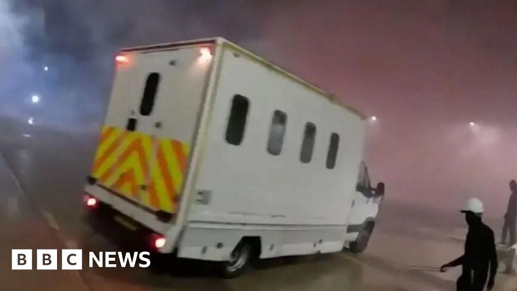 You are currently viewing Alleged Palestine Action protesters deny break-in charges