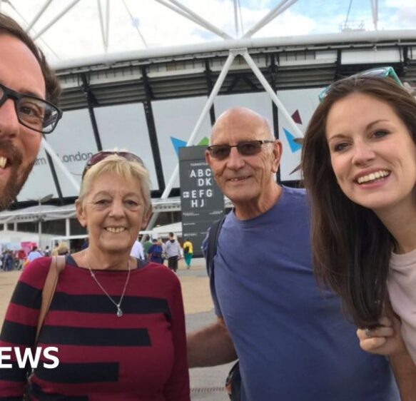 Runner’s 12 marathons after family deaths from pancreatic cancer