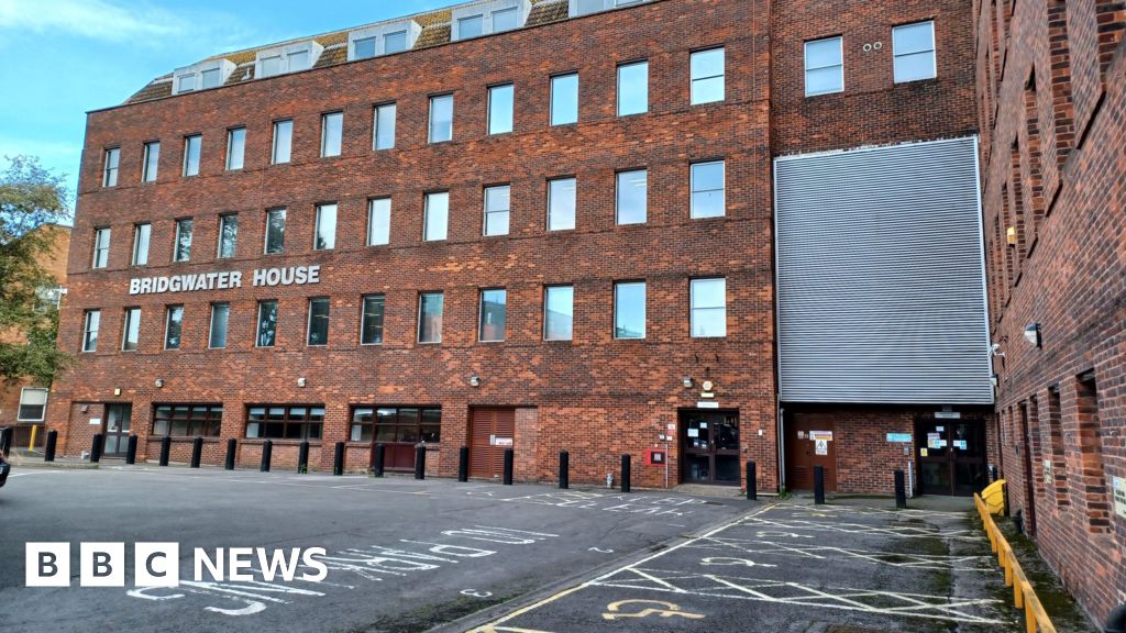 You are currently viewing Bridgwater Library repairs leads to pop-up facility being opened