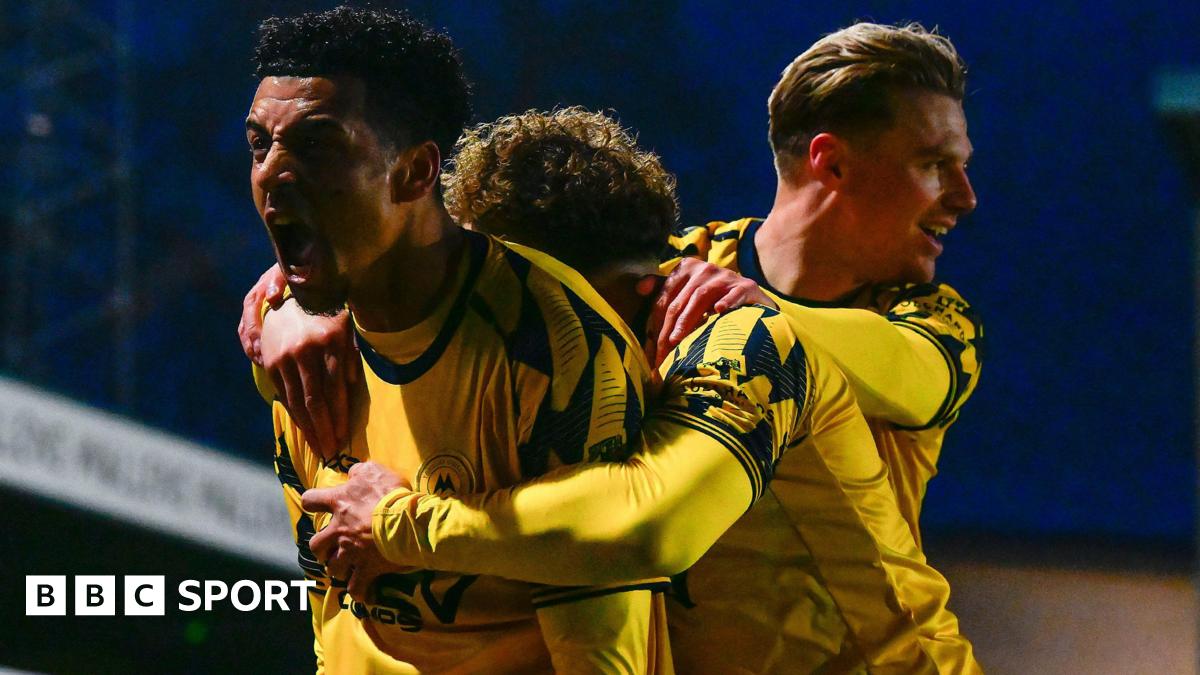 You are currently viewing Torquay United impress in 3-1 Weston-super-Mare win