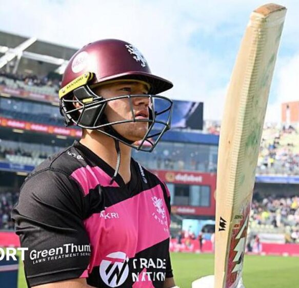 Will Smeed: Somerset opening batter signs extension to 2027