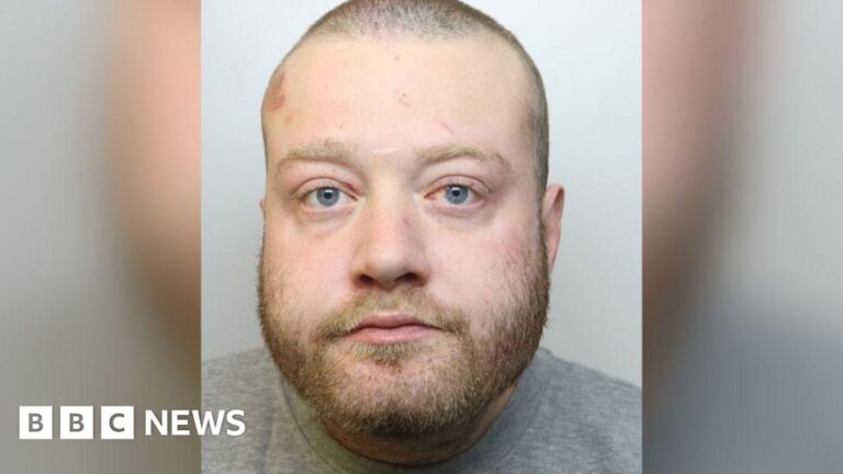 Read more about the article Man jailed for life for murdering his father at his Bath home