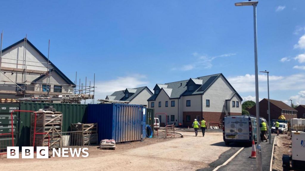 You are currently viewing Rumours refugees housed in new homes quashed by council