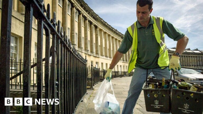 Read more about the article Christmas bin collection changes across Bristol, Somerset, Wiltshire and Gloucestershire