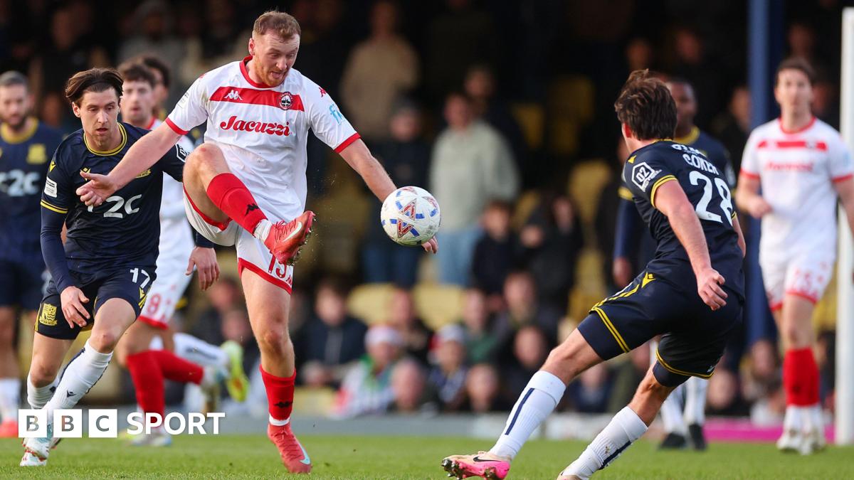You are currently viewing Weakened Truro City out of FA Trophy after 4-0 Southend United loss
