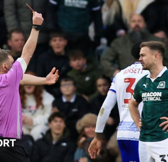 Tom Cleverley unhappy with Joe Ralls red card in Plymouth Argyle Reading loss