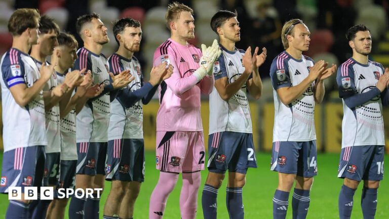 Read more about the article Exeter City must ignore off-field financial issues – Gary Caldwell