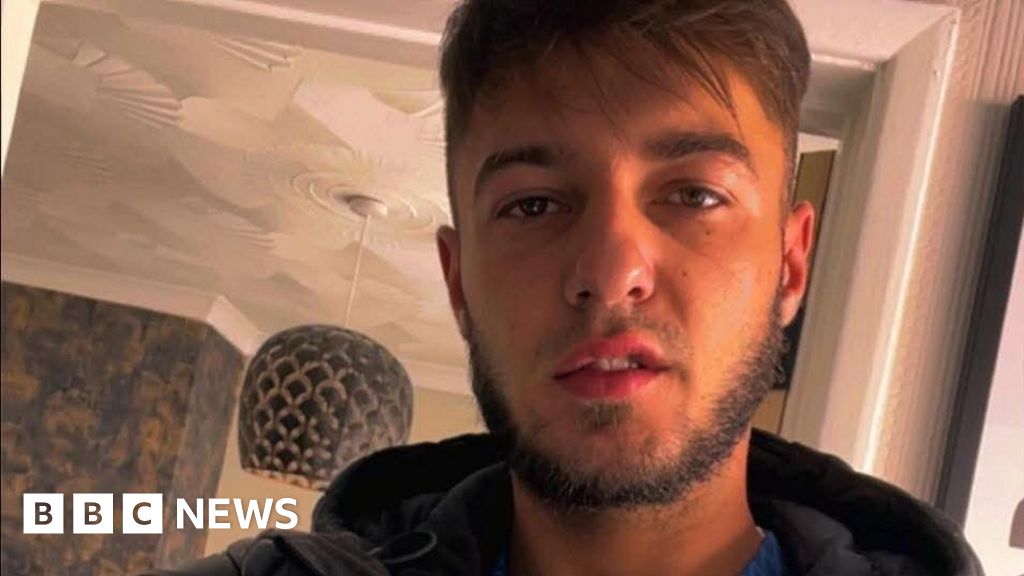 You are currently viewing Tribute to father-of-two killed in rural collision near Wimborne