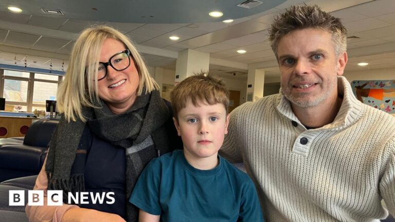 Read more about the article Family fundraise for quiet room after son’s stay at Bath’s RUH