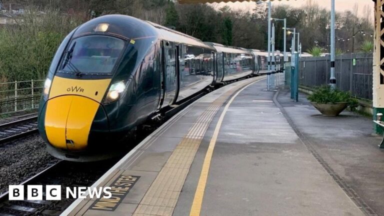 Read more about the article Signalling issues impact South West train services