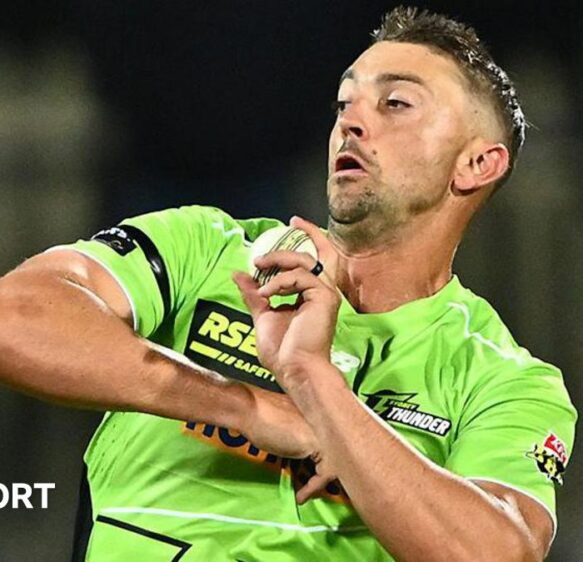 Daniel Sams: Somerset sign Australia all-rounder for 2026 T20 Blast