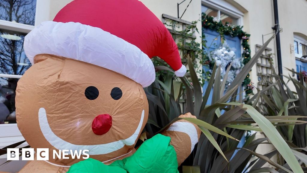 You are currently viewing Does this ‘Toy Town’ find its soul at Christmas?