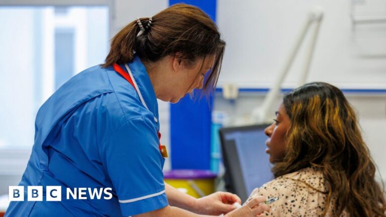 Read more about the article Additional NHS vaccine clinics in Cornwall to protect against flu