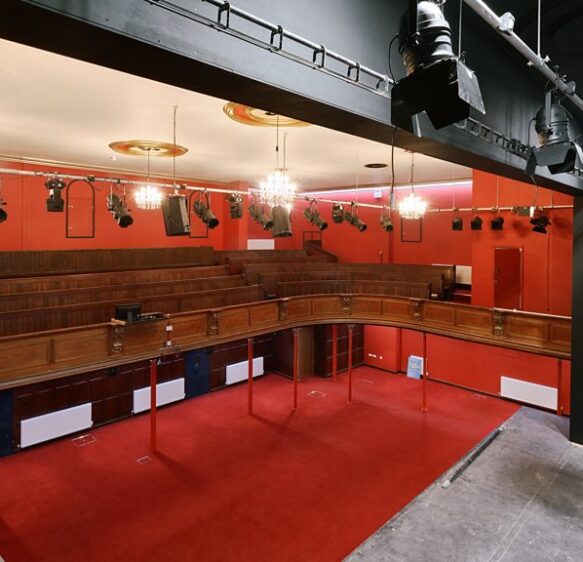 Panto returns to the St Ives Theatre (Oh yes it has!)