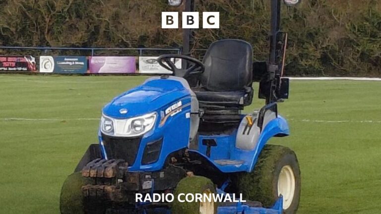 Read more about the article Bude Town FC ‘devastated’ at tractor theft