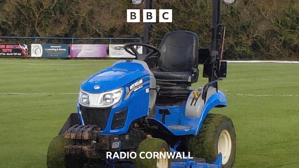 You are currently viewing Bude Town FC ‘devastated’ at tractor theft