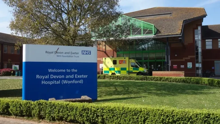 Read more about the article Devon and Exeter pre-Christmas hospital strike goes ahead after “too little, too late” from health secretary Wes Streeting