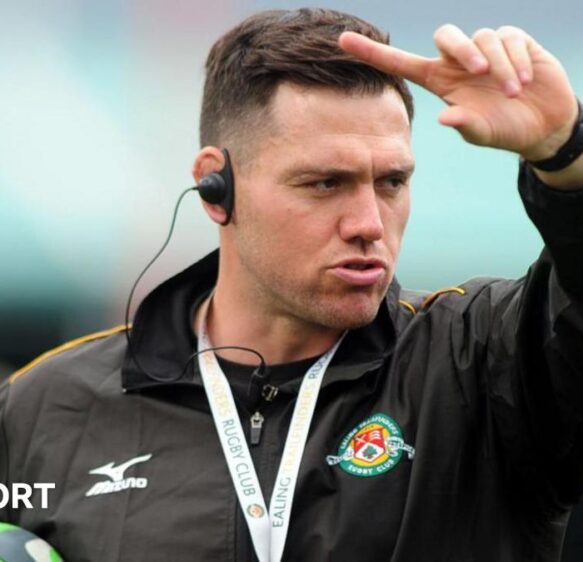 Glen Townson: Exeter appoint ex-Bristol coach to assistant forwards role
