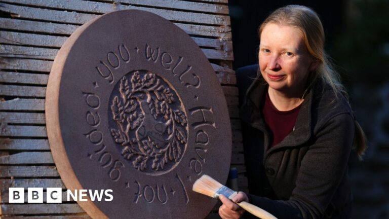 Read more about the article Somerset woman says King stonemasonry role is an ‘honour’