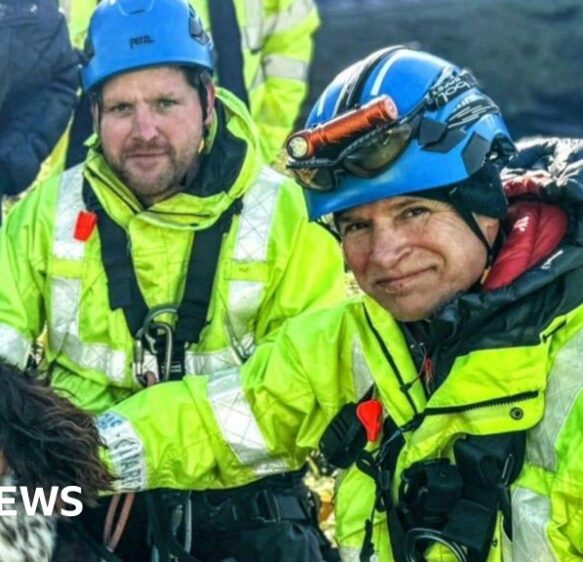 Coastguard in Cornwall rescue missing dog from narrow cliff