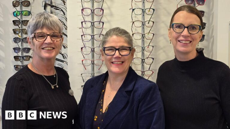 Read more about the article Opticians’ 10,000km sight loss charity race in Devon and Cornwall