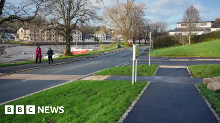 Read more about the article Truro river route gets new 20mph limit as part of work