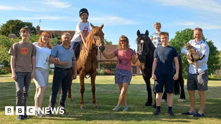 Read more about the article Can community groups help cut small boat crossings?