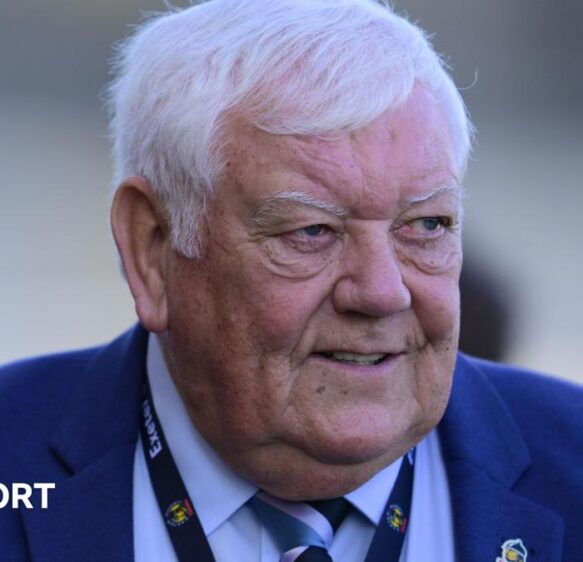 Tony Rowe: Exeter Chiefs chairman targets new investment as club posts £10.3m loss
