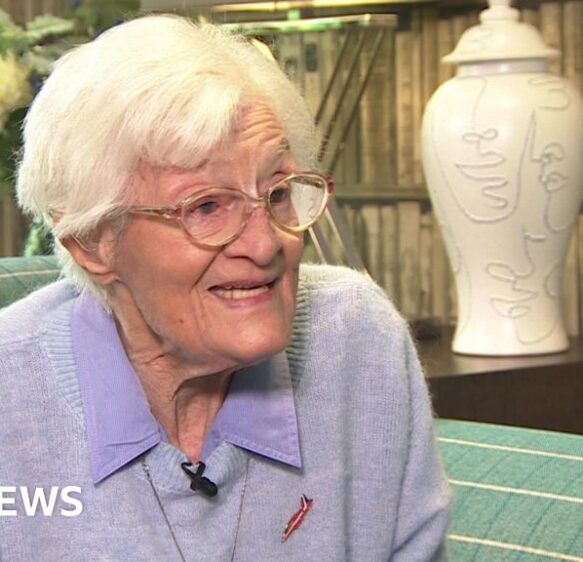 World War Two land girl Gwen Raggett, 99, recalls farm work