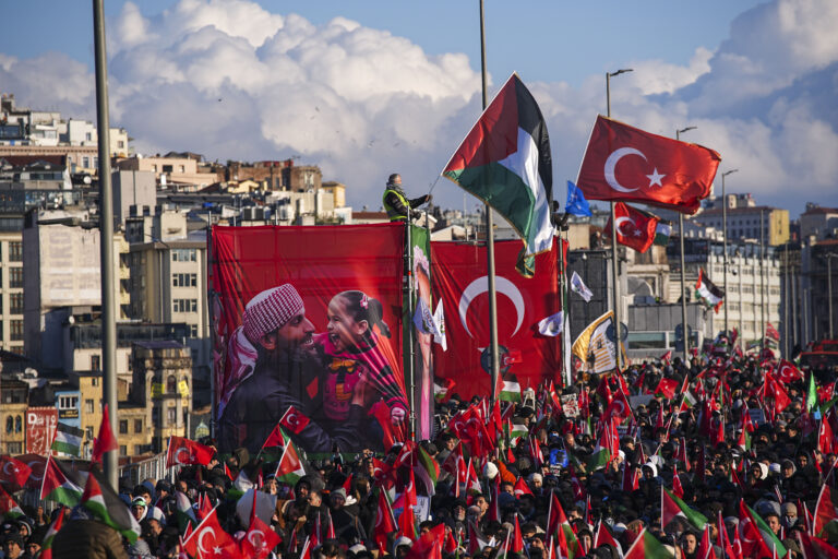 Read more about the article Hundreds of thousands march in Istanbul in solidarity with Gaza | Israel-Palestine conflict News