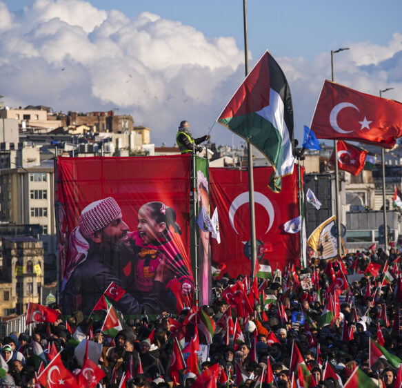 Hundreds of thousands march in Istanbul in solidarity with Gaza | Israel-Palestine conflict News
