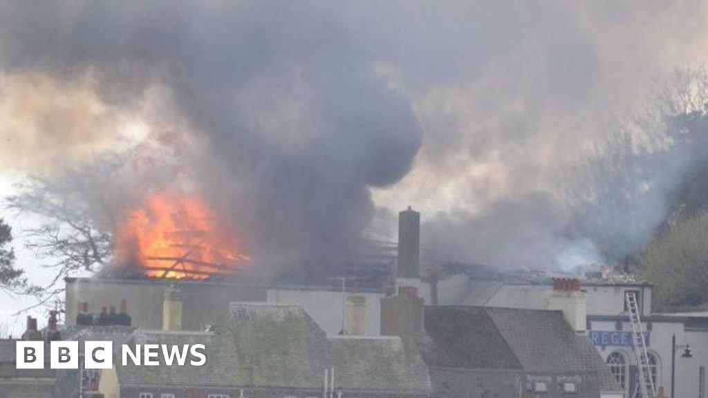 You are currently viewing Fire-hit Lyme Regis Regent Cinema site to become homes and shops