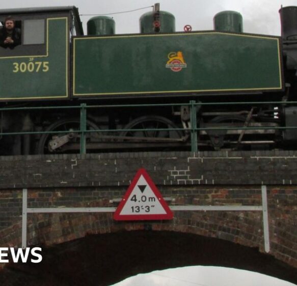Railway in talks over new line extension at Shillingstone