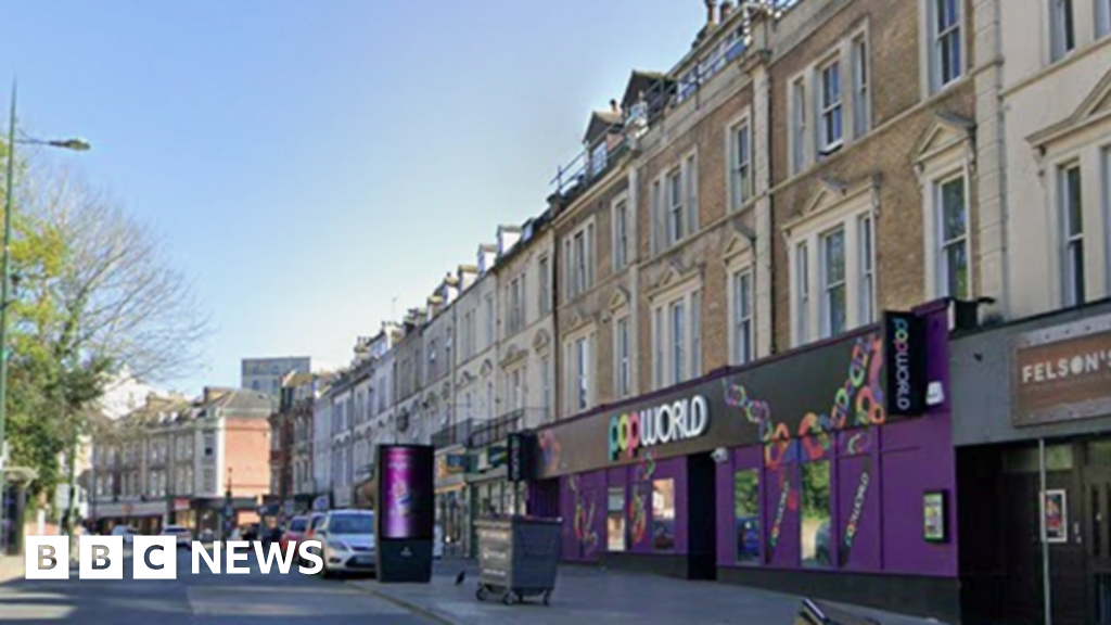 You are currently viewing E-scooter rider seriously injured in Bournemouth crash