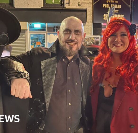 Newquay’s fancy dress New Year’s Eve tradition returns